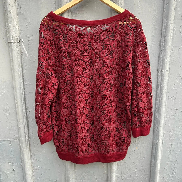 Aritzia  Wilfred Burgundy Lace Sweatshirt, size M - Picture 7 of 7